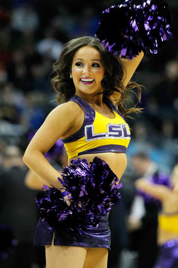 LSU-cheerleaders-466936216_10_0.jpg